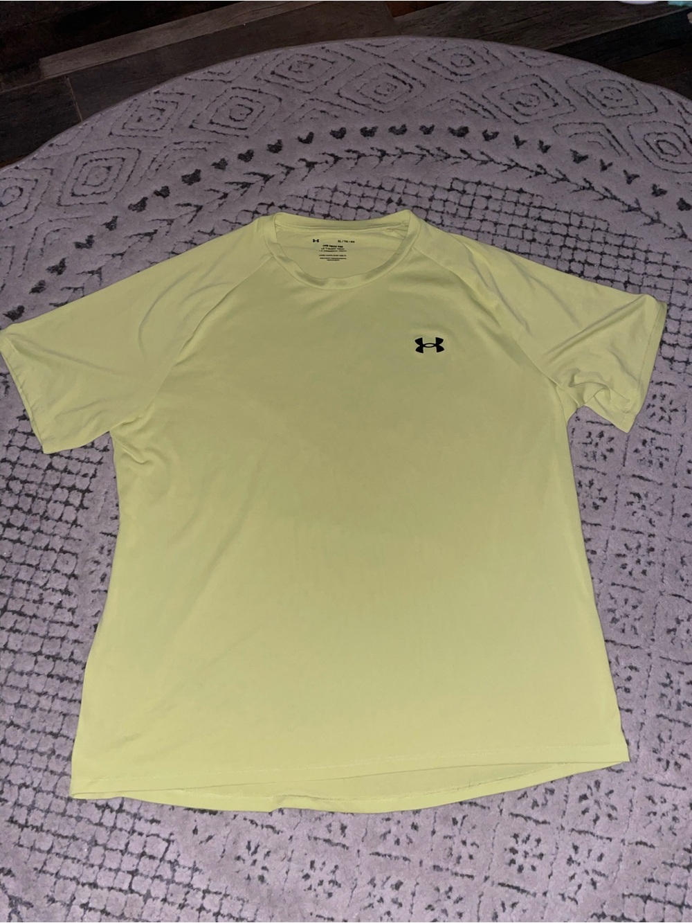 Under Armour Men’s Neon Yellow Crew Neck Performance Tee